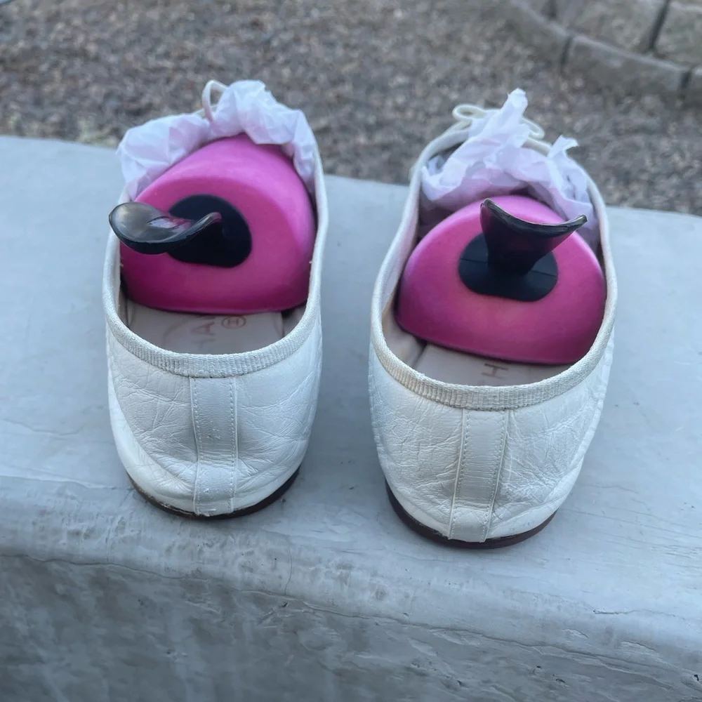 Chanel Shoes - Picture 13 of 14